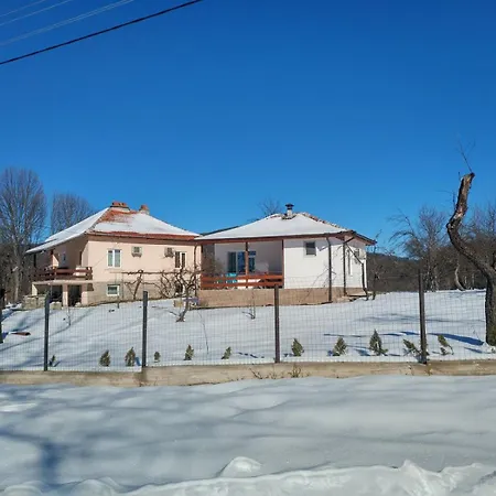 カントリーハウス осоговска бистрица